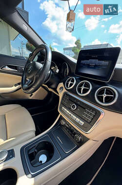 Седан Mercedes-Benz CLA-Class 2018 в 