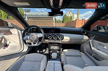 Седан Mercedes-Benz CLA-Class 2019 в 
