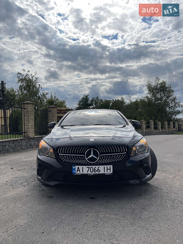Седан Mercedes-Benz CLA-Class 2014 в Тростянце