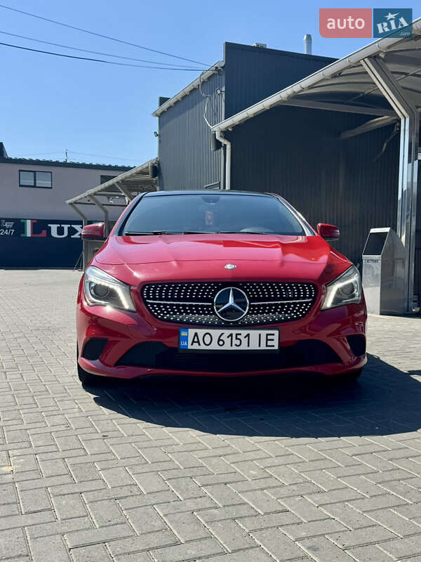 Седан Mercedes-Benz CLA-Class 2015 в Ужгороді