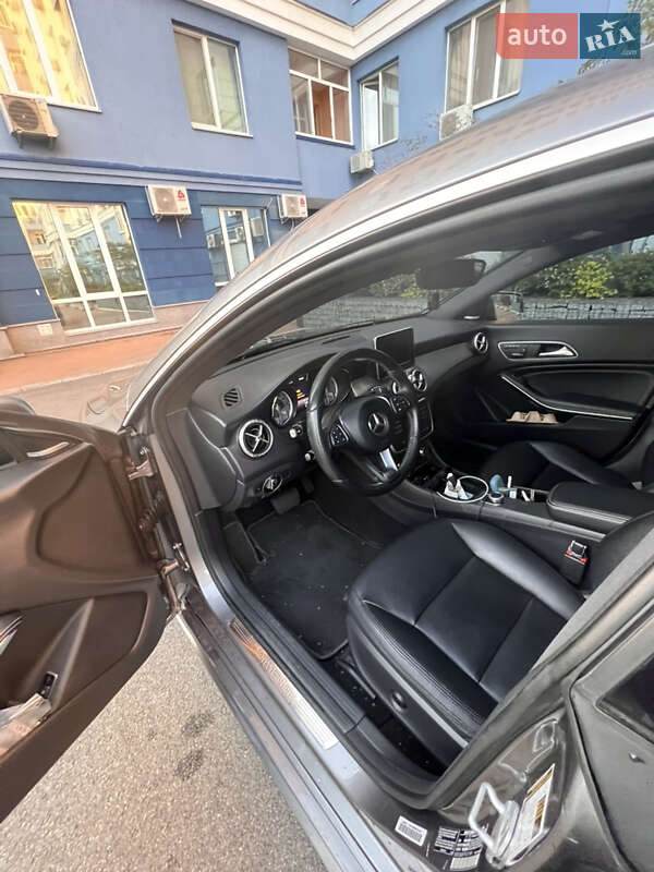 Седан Mercedes-Benz CLA-Class 2015 в Киеве