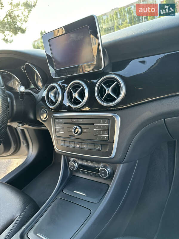 Седан Mercedes-Benz CLA-Class 2015 в Николаеве
