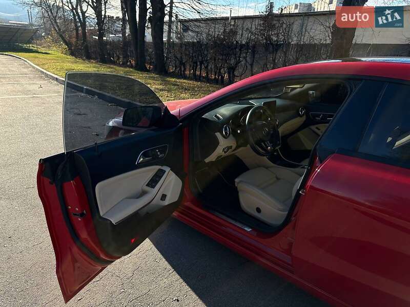 Седан Mercedes-Benz CLA-Class 2018 в Львове фото 6 Седан Mercedes-Benz CLA-Class 2018 в Львове