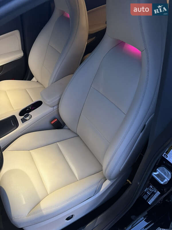 Седан Mercedes-Benz CLA-Class 2015 в Киеве