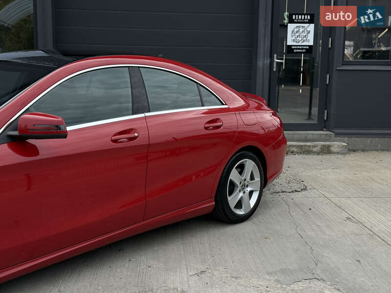 Седан Mercedes-Benz CLA-Class 2018 в Києві