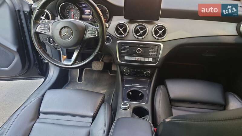 Седан Mercedes-Benz CLA-Class 2017 в Киеве фото 28 Седан Mercedes-Benz CLA-Class 2017 в Киеве