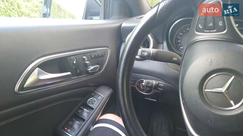 Седан Mercedes-Benz CLA-Class 2017 в Киеве фото 31 Седан Mercedes-Benz CLA-Class 2017 в Киеве