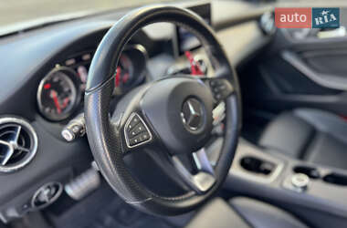 Седан Mercedes-Benz CLA-Class 2018 в 