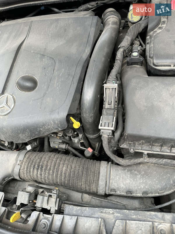 Седан Mercedes-Benz CLA-Class 2014 в Киеве фото 61 Седан Mercedes-Benz CLA-Class 2014 в Киеве