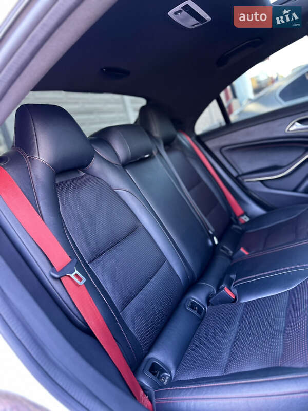 Седан Mercedes-Benz CLA-Class 2014 в Дніпрі