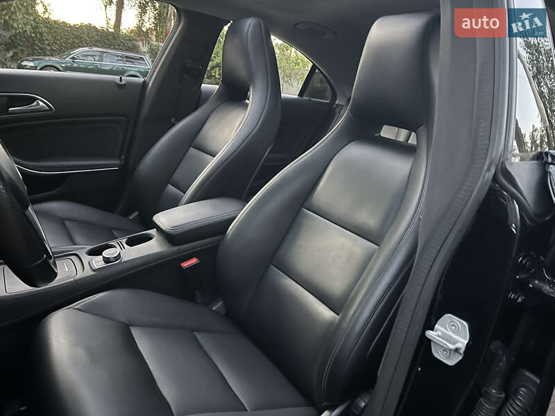 Седан Mercedes-Benz CLA-Class 2013 в Киеве