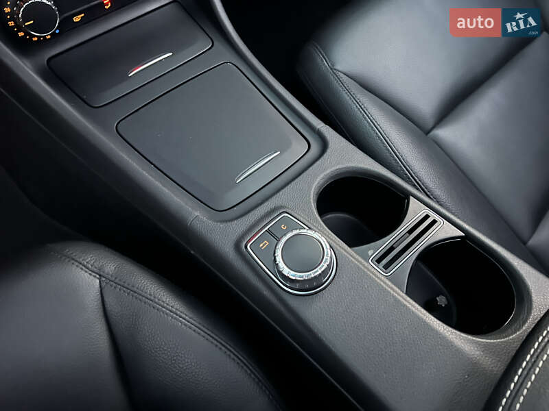 Седан Mercedes-Benz CLA-Class 2013 в Киеве