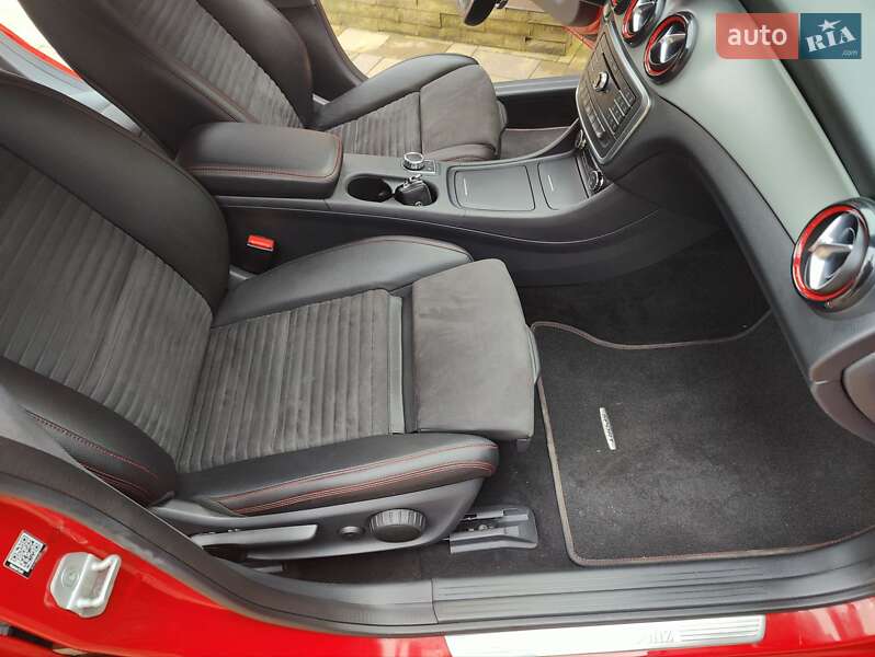 Седан Mercedes-Benz CLA-Class 2015 в Тернополе