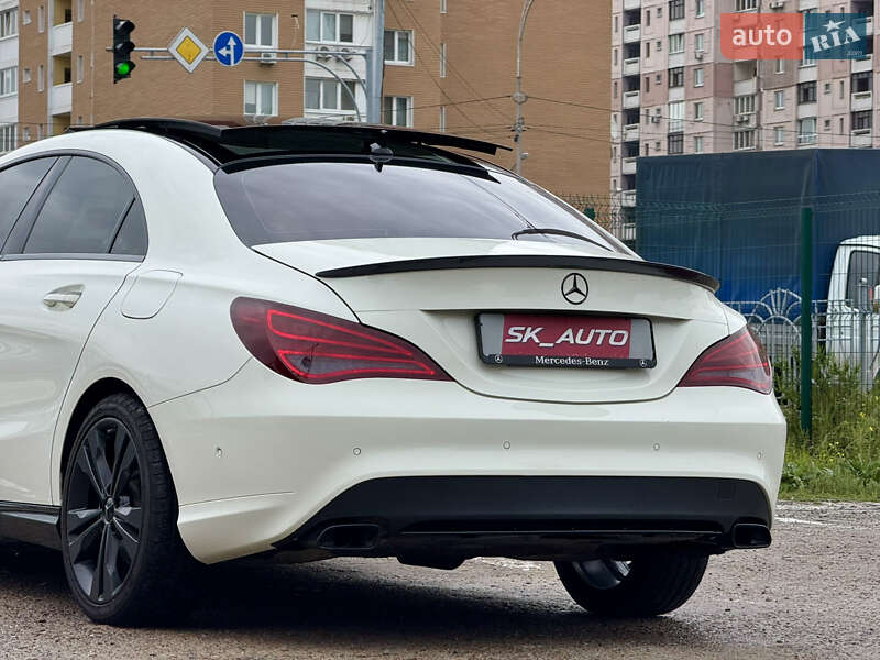 Седан Mercedes-Benz CLA-Class 2016 в Киеве