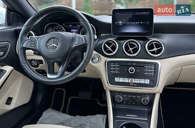 Седан Mercedes-Benz CLA-Class 2019 в 