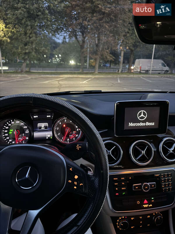 Седан Mercedes-Benz CLA-Class 2014 в Львові