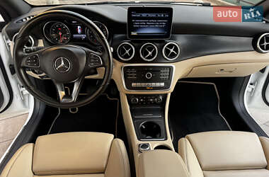 Седан Mercedes-Benz CLA-Class 2018 в 