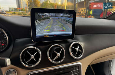Седан Mercedes-Benz CLA-Class 2018 в 