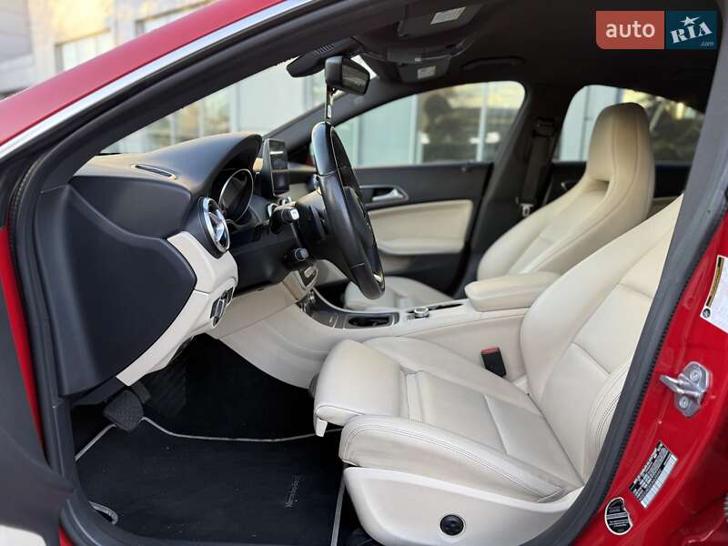 Седан Mercedes-Benz CLA-Class 2018 в Києві