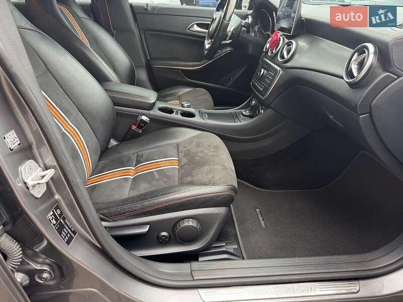 Седан Mercedes-Benz CLA-Class 2015 в Києві