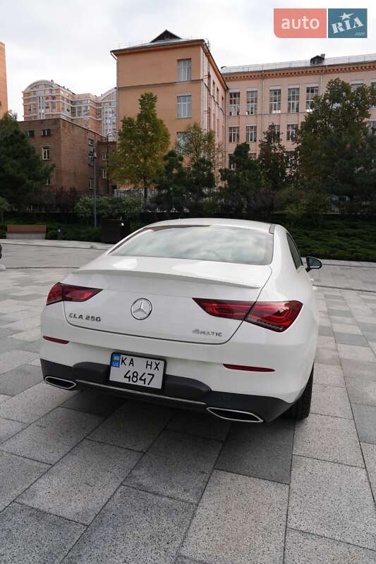 Седан Mercedes-Benz CLA-Class 2020 в Києві