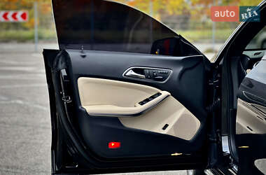 Седан Mercedes-Benz CLA-Class 2015 в 
