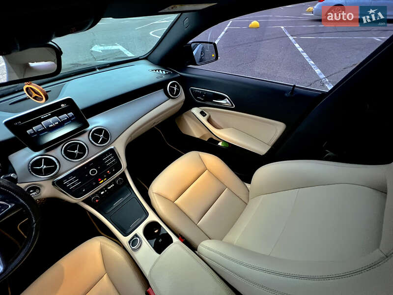 Седан Mercedes-Benz CLA-Class 2015 в Киеве