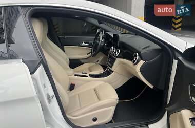 Седан Mercedes-Benz CLA-Class 2018 в Киеве