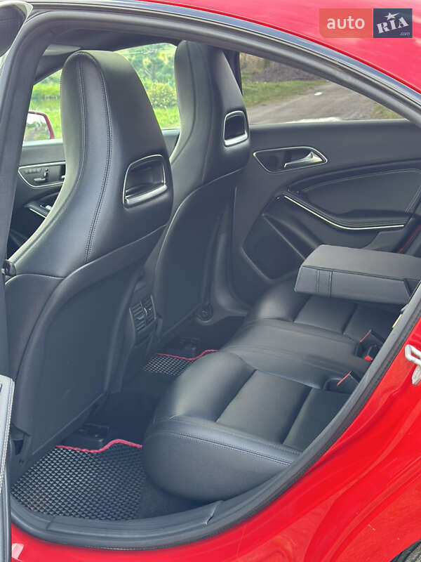 Седан Mercedes-Benz CLA-Class 2015 в Ровно