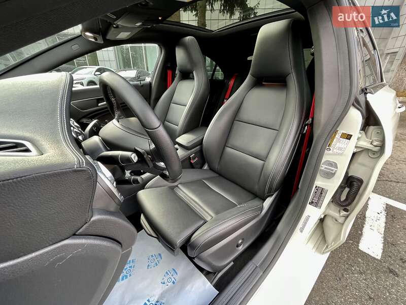 Седан Mercedes-Benz CLA-Class 2016 в Киеве фото 16 Седан Mercedes-Benz CLA-Class 2016 в Киеве