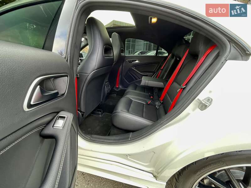 Седан Mercedes-Benz CLA-Class 2016 в Киеве фото 27 Седан Mercedes-Benz CLA-Class 2016 в Киеве