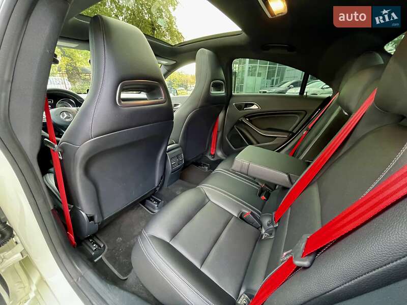 Седан Mercedes-Benz CLA-Class 2016 в Киеве фото 28 Седан Mercedes-Benz CLA-Class 2016 в Киеве