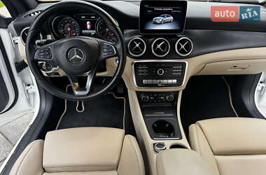 Седан Mercedes-Benz CLA-Class 2018 в  фото 23 Седан Mercedes-Benz CLA-Class 2018 в