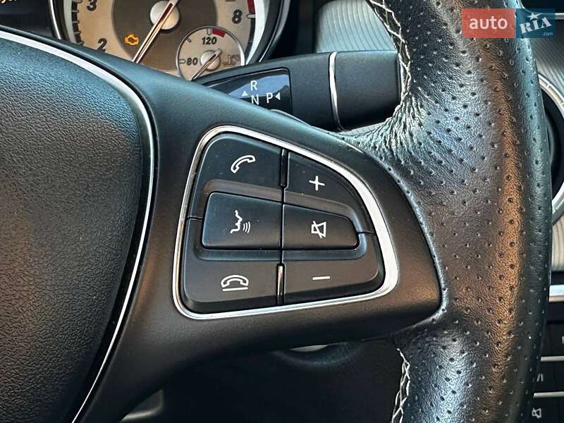 Седан Mercedes-Benz CLA-Class 2016 в Львові фото 24 Седан Mercedes-Benz CLA-Class 2016 в Львові