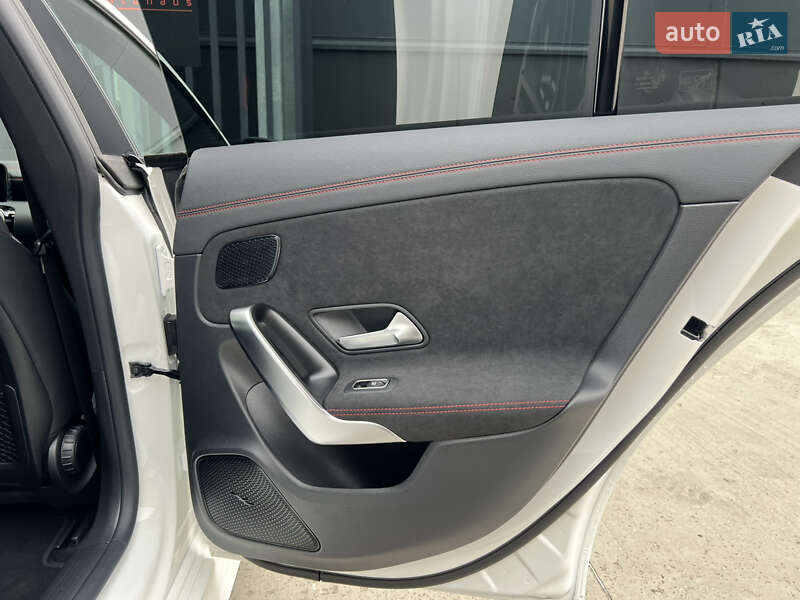 Седан Mercedes-Benz CLA-Class 2025 в Києві фото 55 Седан Mercedes-Benz CLA-Class 2025 в Києві
