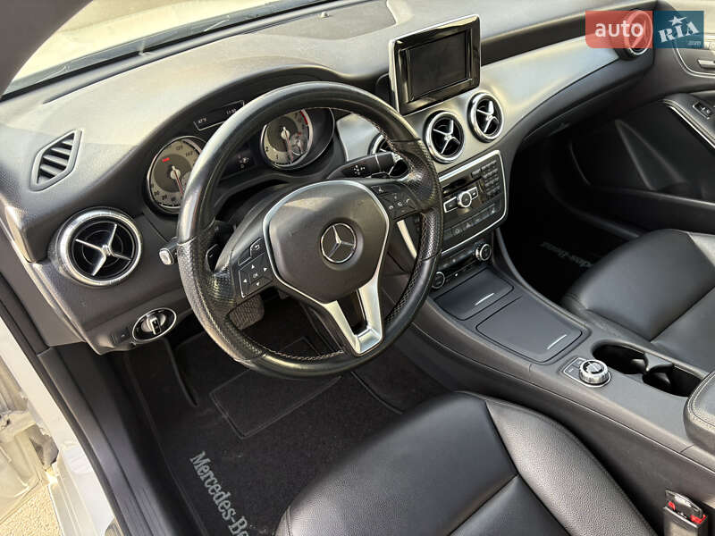 Седан Mercedes-Benz CLA-Class 2014 в Києві фото 17 Седан Mercedes-Benz CLA-Class 2014 в Києві