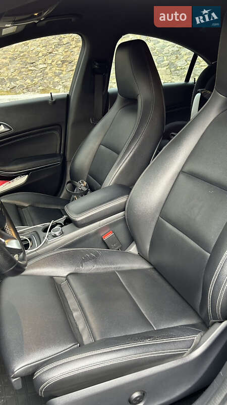 Седан Mercedes-Benz CLA-Class 2016 в Киеве фото 25 Седан Mercedes-Benz CLA-Class 2016 в Киеве