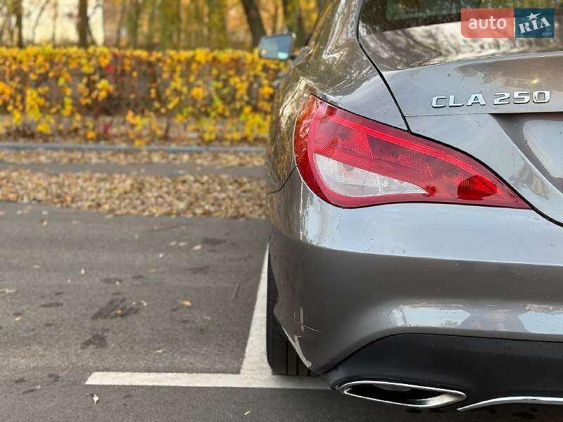 Седан Mercedes-Benz CLA-Class 2018 в Києві