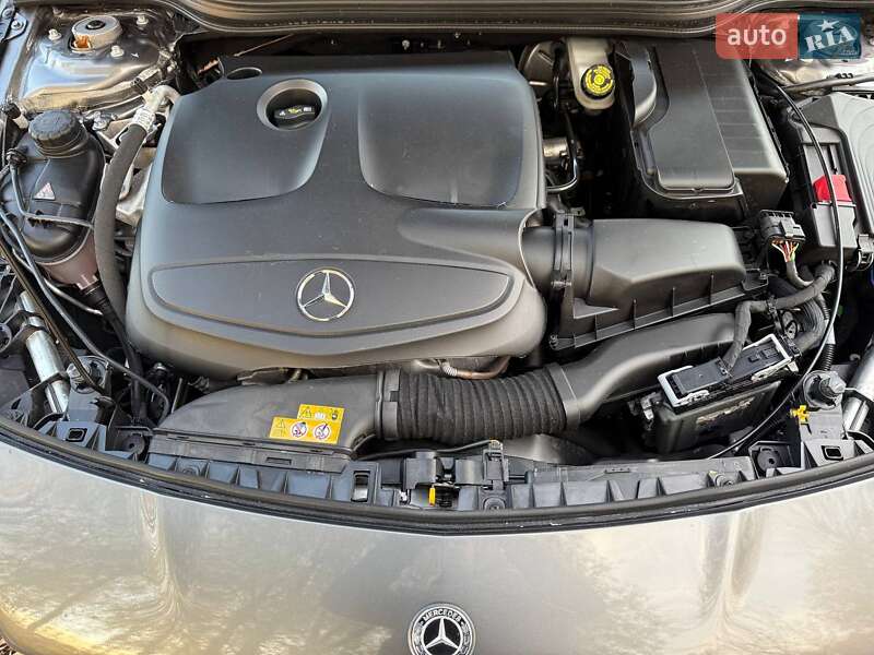 Седан Mercedes-Benz CLA-Class 2018 в Києві
