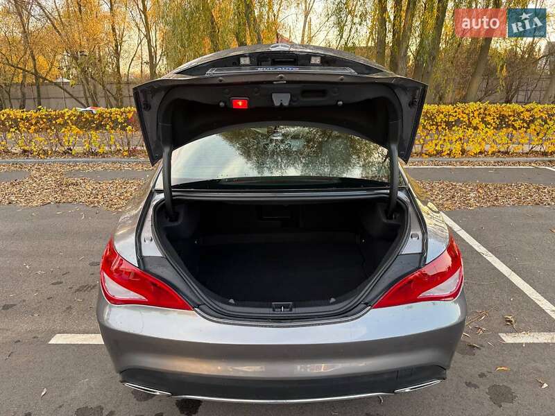 Седан Mercedes-Benz CLA-Class 2018 в Києві