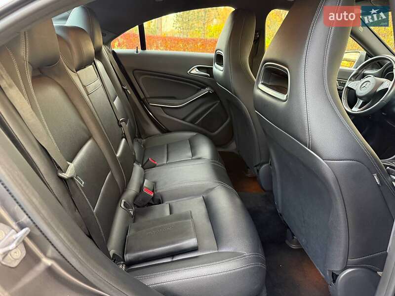 Седан Mercedes-Benz CLA-Class 2018 в Києві
