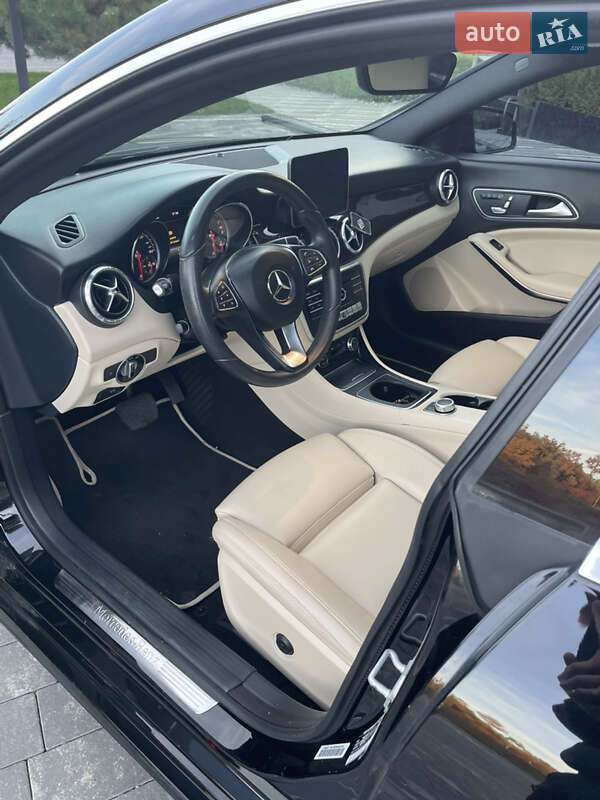Седан Mercedes-Benz CLA-Class 2017 в Ужгороде
