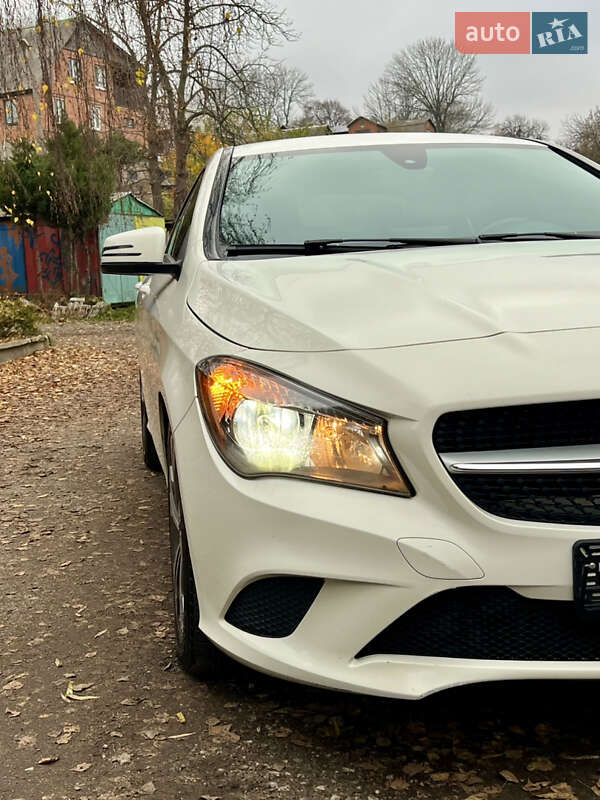 Седан Mercedes-Benz CLA-Class 2015 в Валках