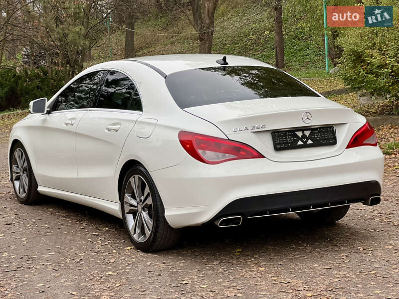 Седан Mercedes-Benz CLA-Class 2015 в Валках