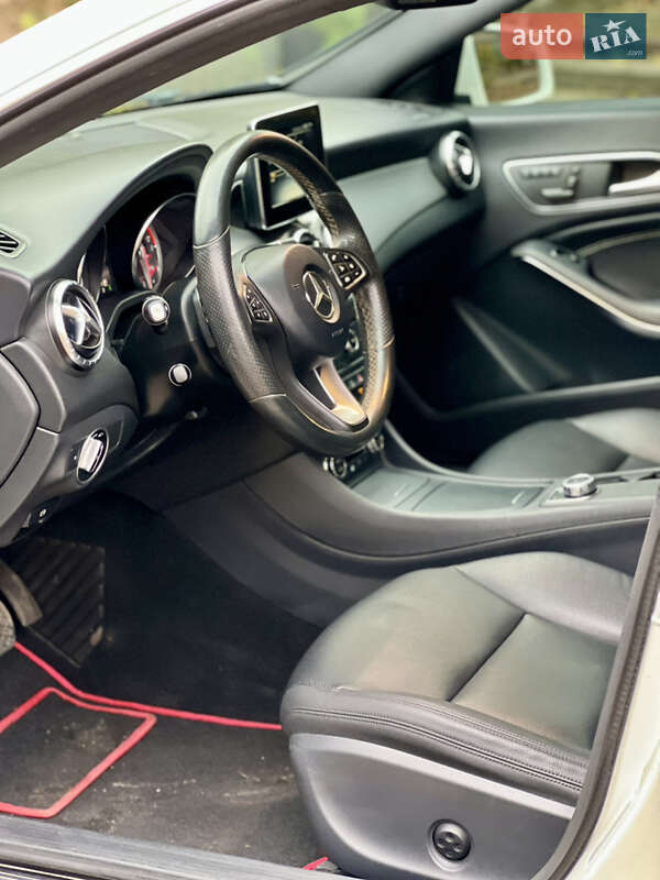 Седан Mercedes-Benz CLA-Class 2015 в Валках