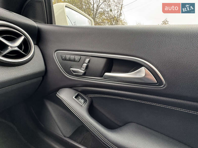 Седан Mercedes-Benz CLA-Class 2018 в Києві фото 20 Седан Mercedes-Benz CLA-Class 2018 в Києві