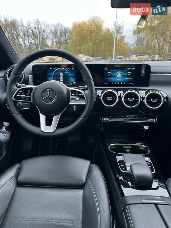 Седан Mercedes-Benz CLA-Class 2019 в Киеве фото 19 Седан Mercedes-Benz CLA-Class 2019 в Киеве