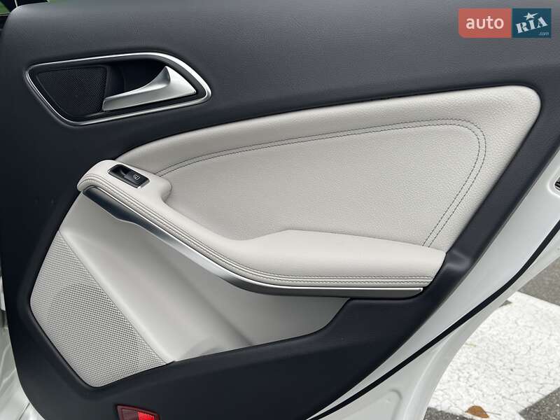 Седан Mercedes-Benz CLA-Class 2019 в Києві фото 38 Седан Mercedes-Benz CLA-Class 2019 в Києві