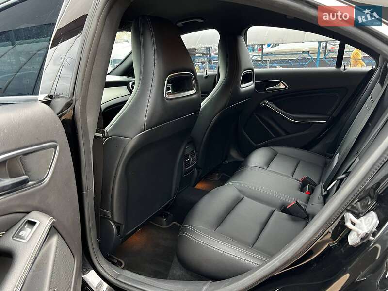 Седан Mercedes-Benz CLA-Class 2018 в Києві