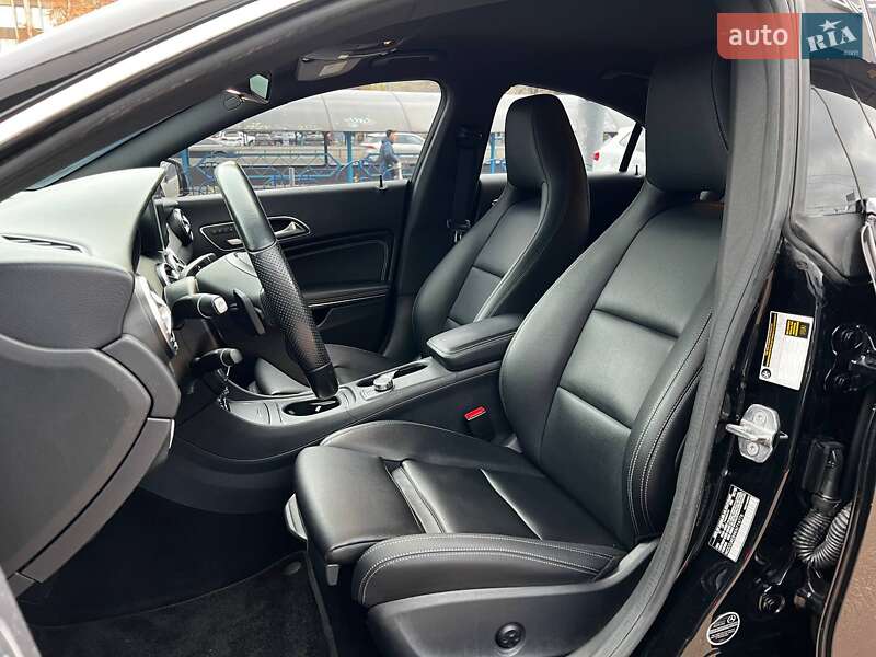 Седан Mercedes-Benz CLA-Class 2018 в Києві